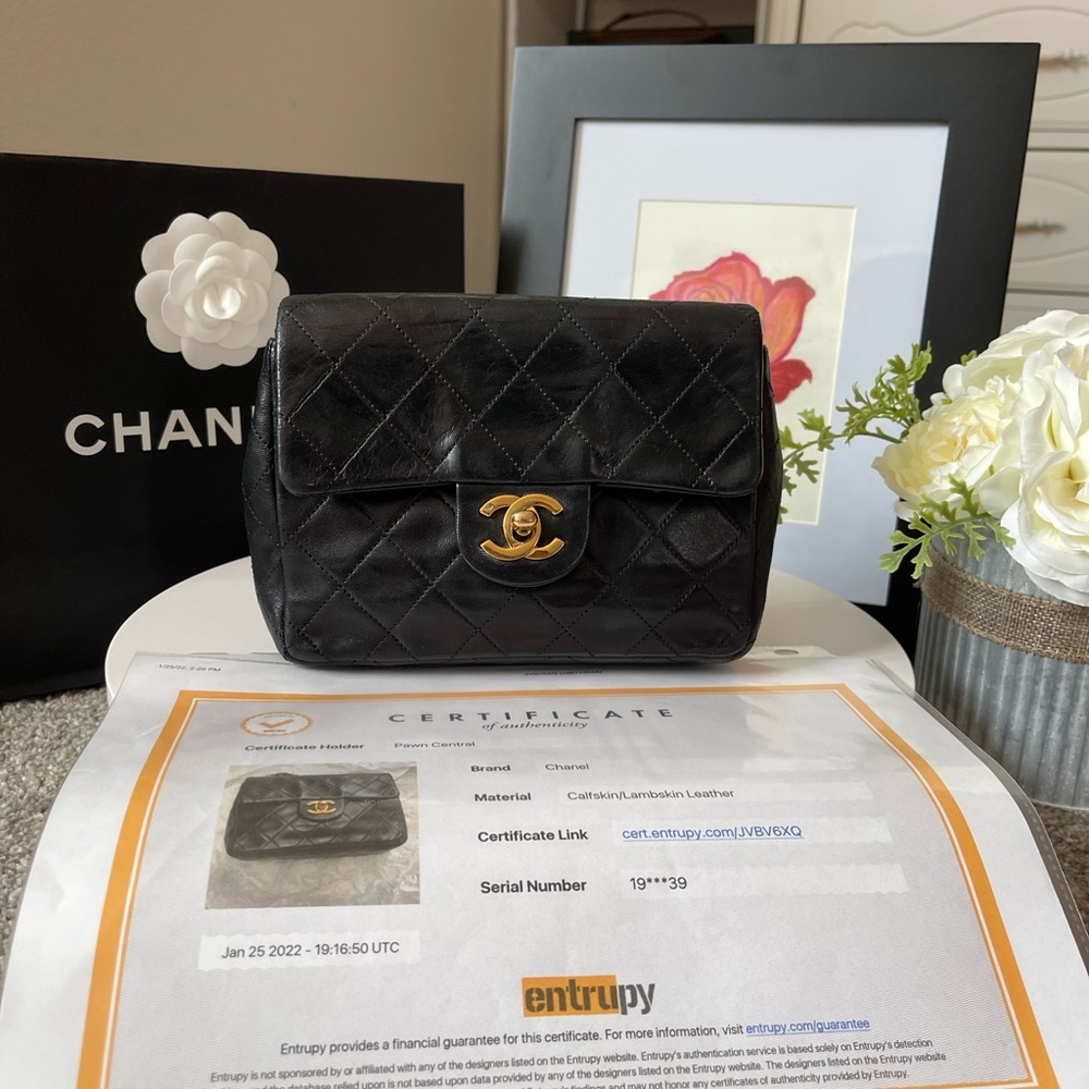 Authentic Chanel Black Quilted Lambskin Mini Vintage Classic Flap Bag - Picture 4 of 16